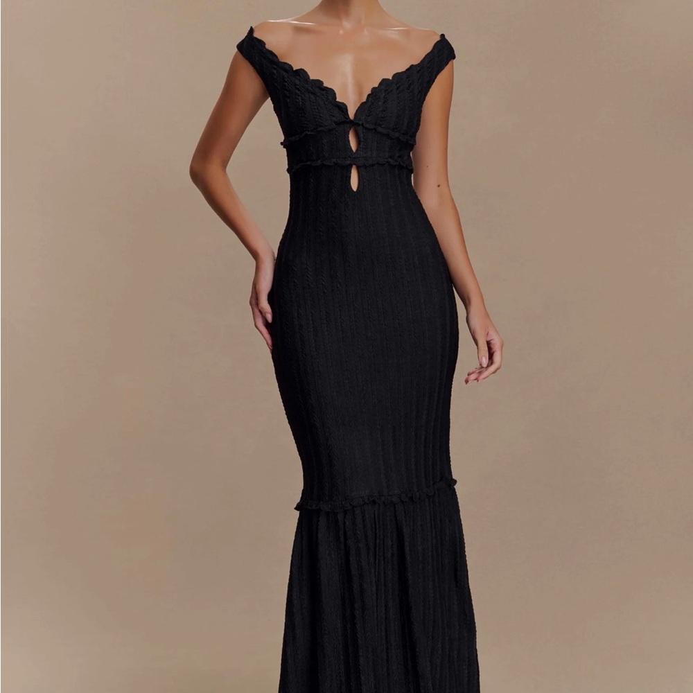 Elegant Black Evening Gown